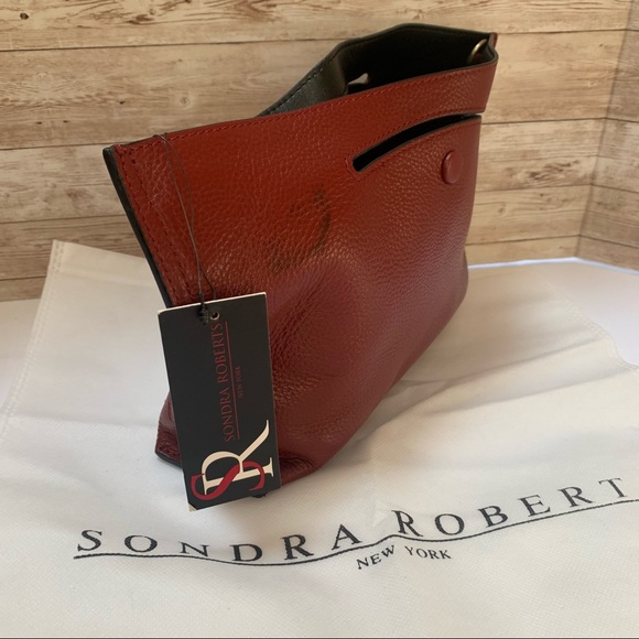 Sondra Roberts Small Leather Bag with Strap - Picture 9 of 9
